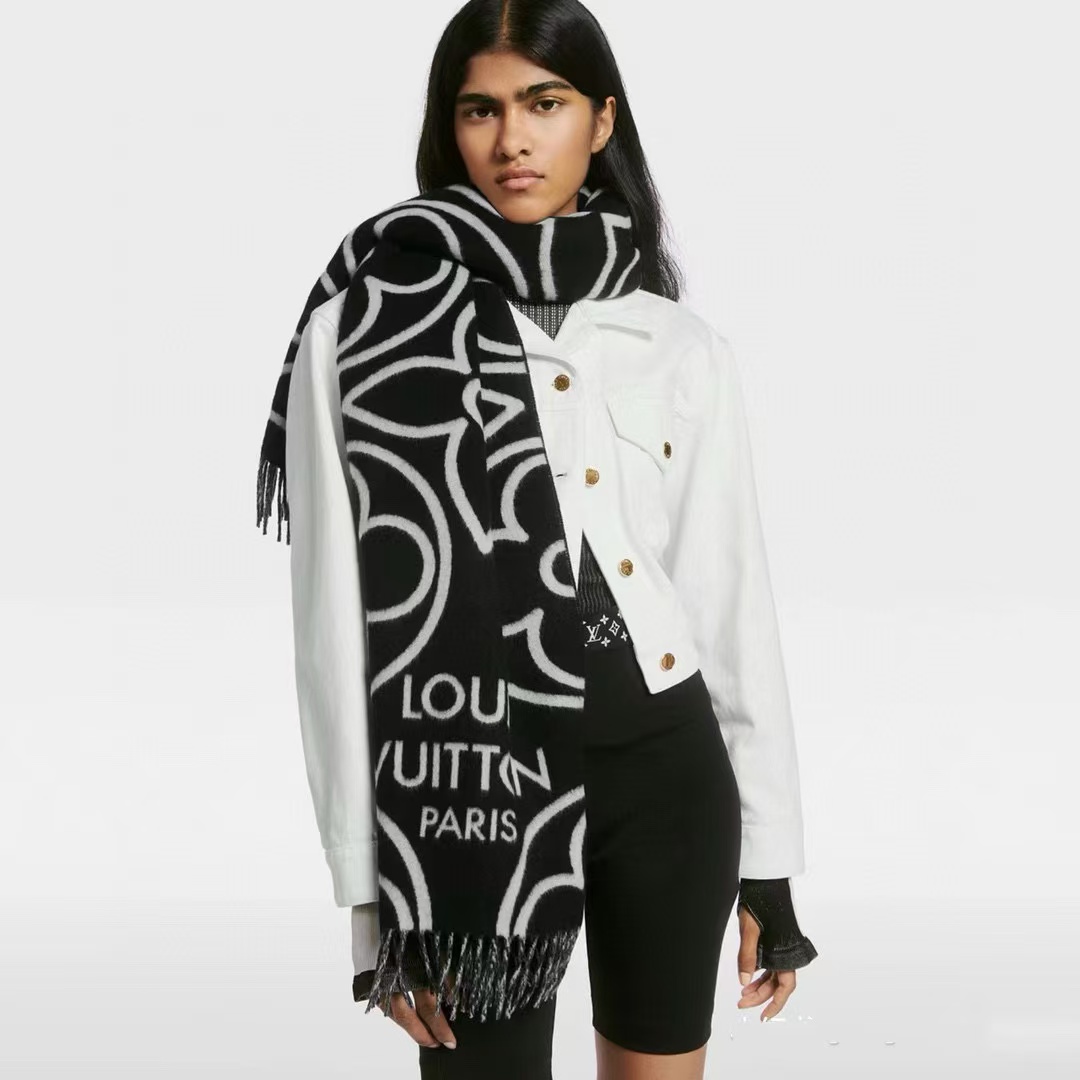 LV 四つ葉のクローバー タッセル カシミヤスカーフ【50％割引+送料無料】