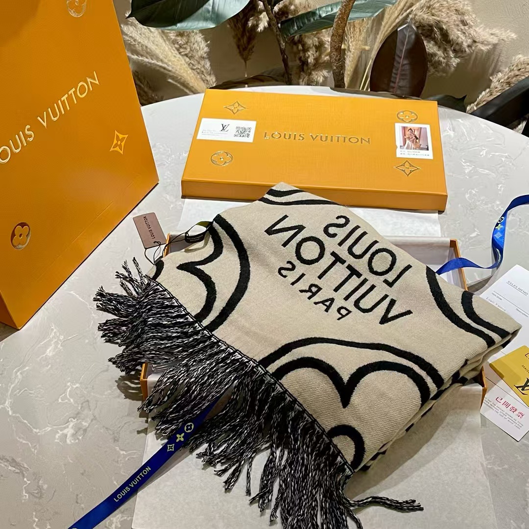 LV 四つ葉のクローバー タッセル カシミヤスカーフ【50％割引+送料無料】