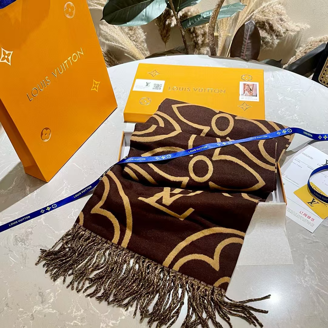 LV 四つ葉のクローバー タッセル カシミヤスカーフ【50％割引+送料無料】