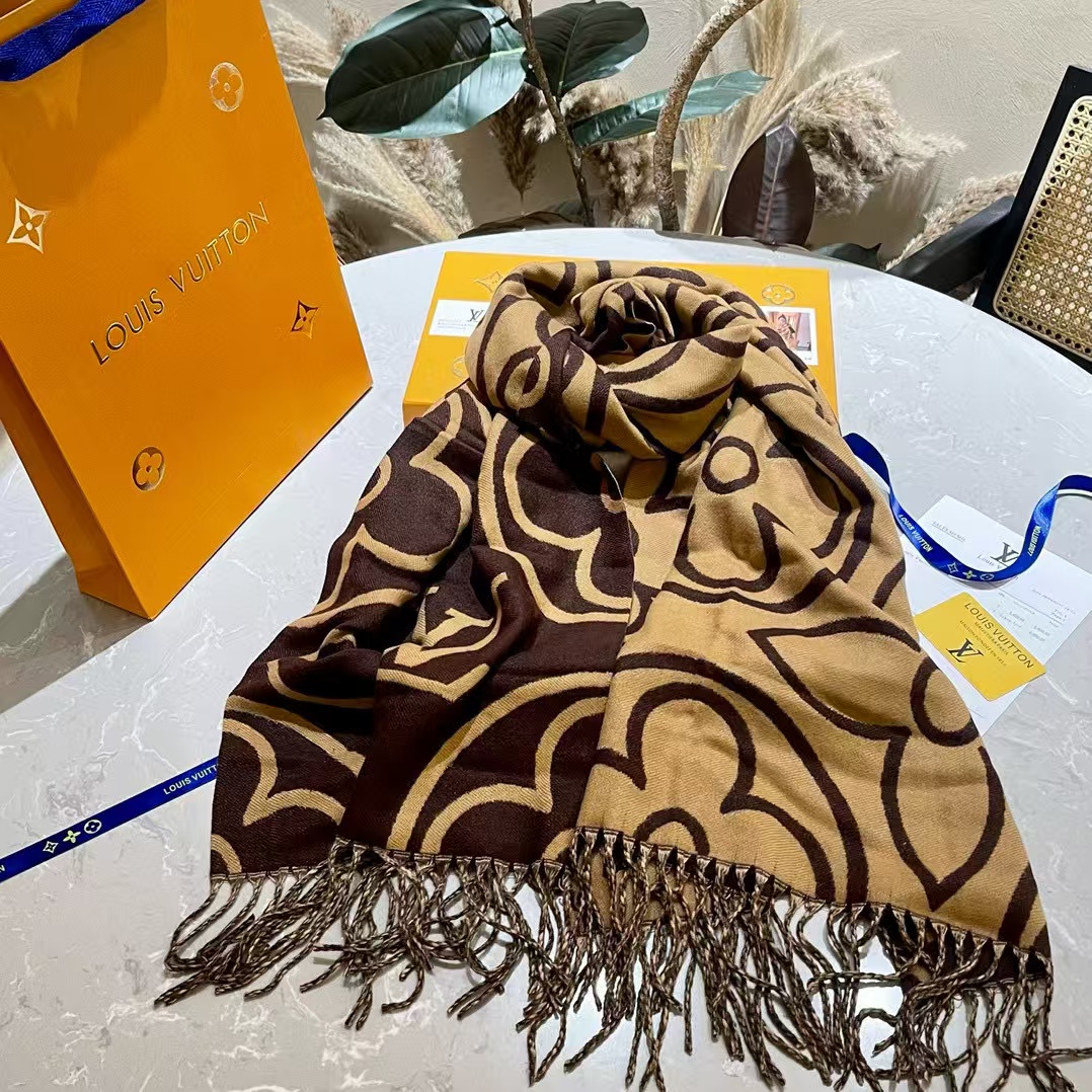 LV 四つ葉のクローバー タッセル カシミヤスカーフ【50％割引+送料無料】