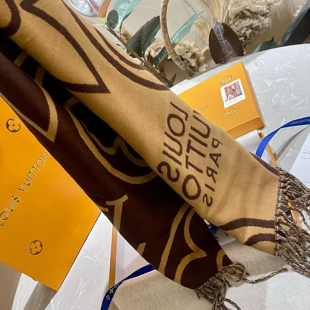 LV 四つ葉のクローバー タッセル カシミヤスカーフ【50％割引+送料無料】