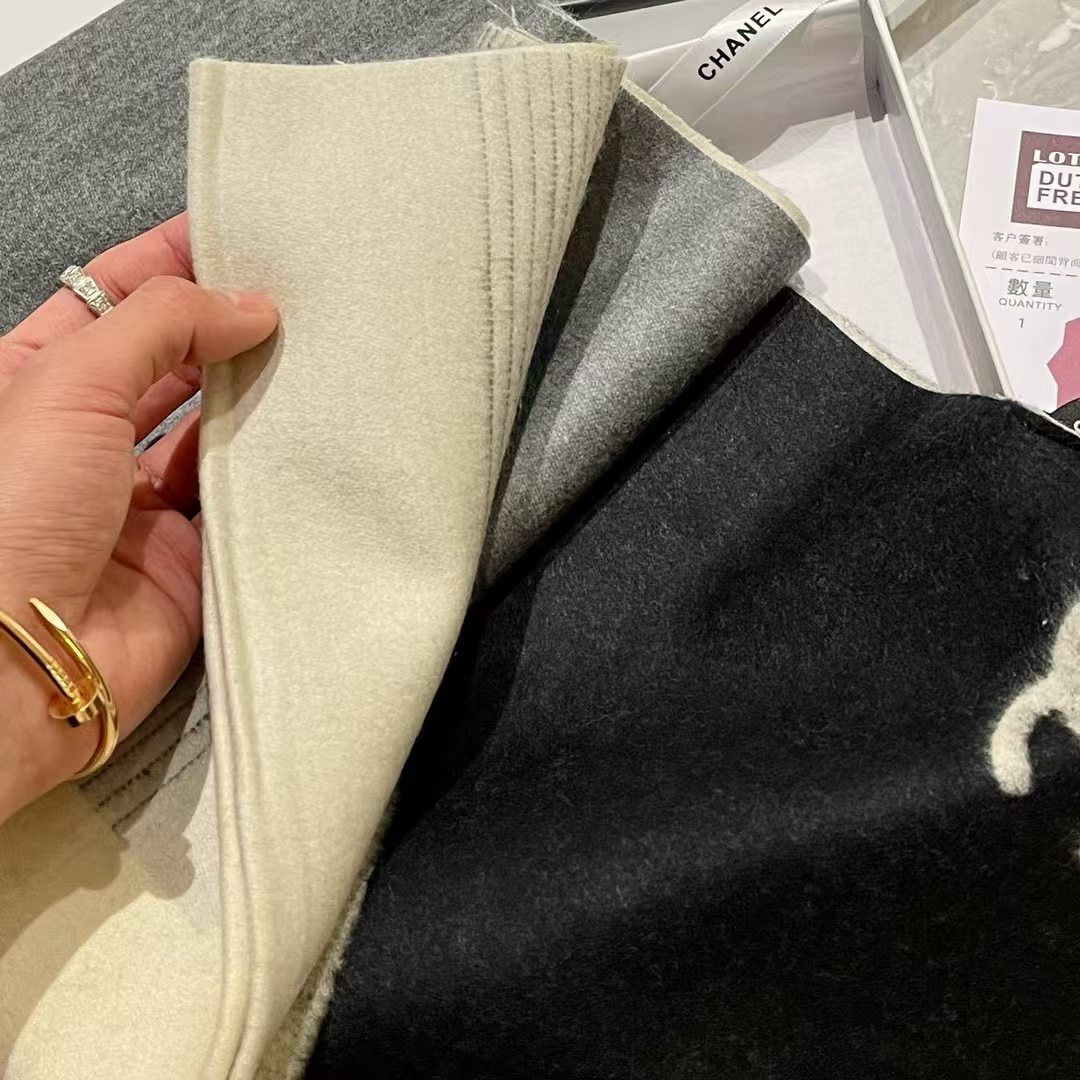 CHANE1 グラデーションタッセルカシミヤスカーフ【50％割引+送料無料】