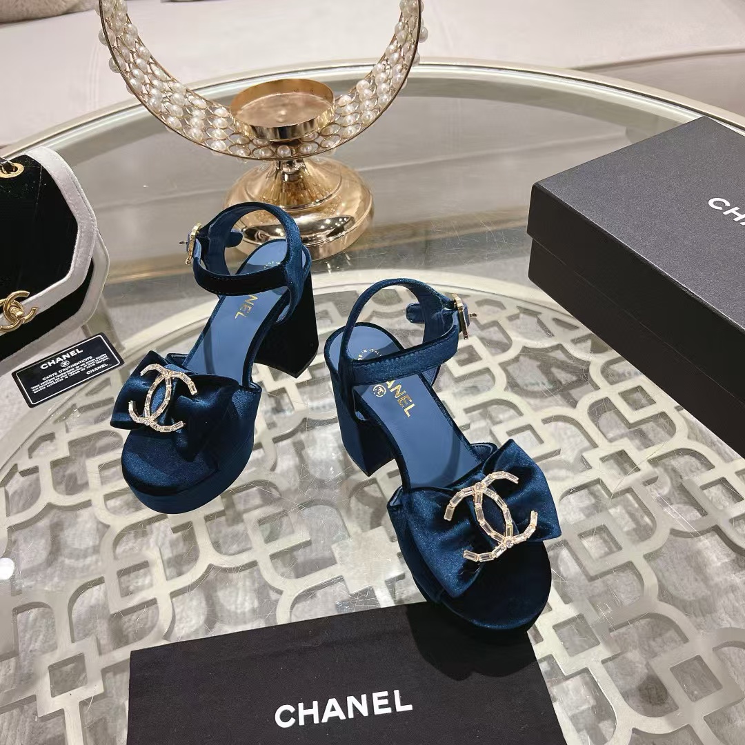 CHANE1 高品質ダブルCロゴベルベット太ヒールサンダル【50％割引+送料無料】
