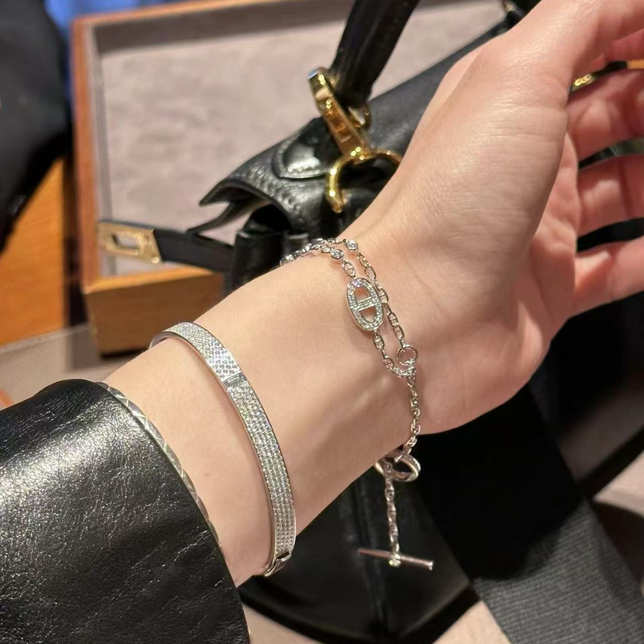 HERME5 豚鼻ダイヤモンド ブレスレット【50％割引+送料無料】