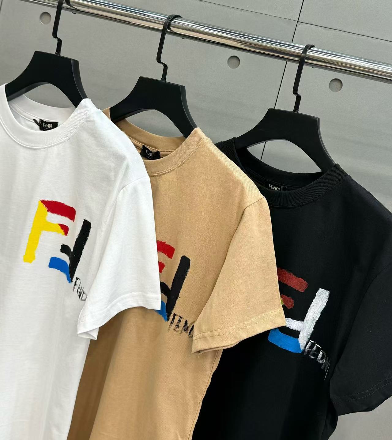 FEND1 シンプルダブルFカラーレタープリントグラフィックTシャツ【50％割引+送料無料】