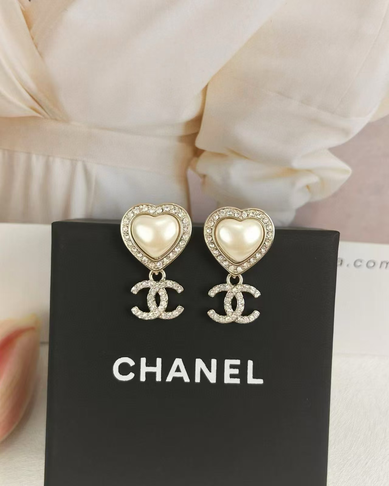 CHANE1 ピーチハート ダブルロゴ ピアス【50％割引+送料無料】