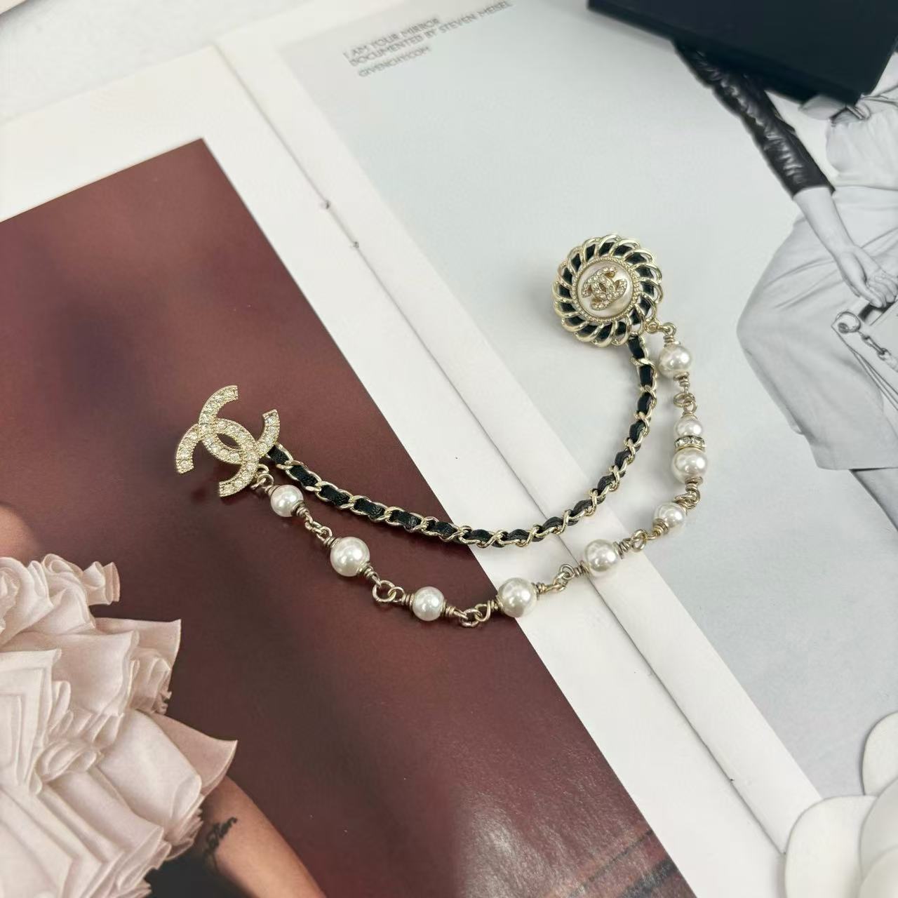 CHANE1 パールリンクブローチ【50％割引+送料無料】