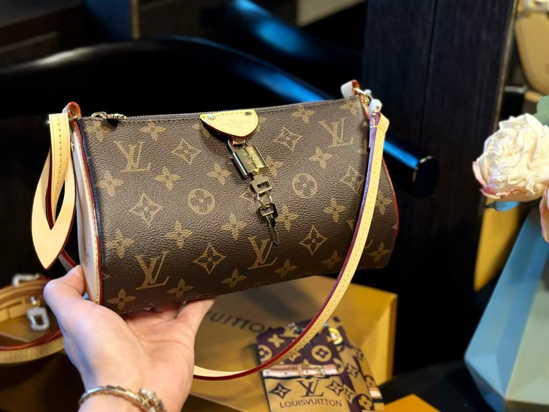 LV老眼キー脇下バッグ【50％割引+送料無料】