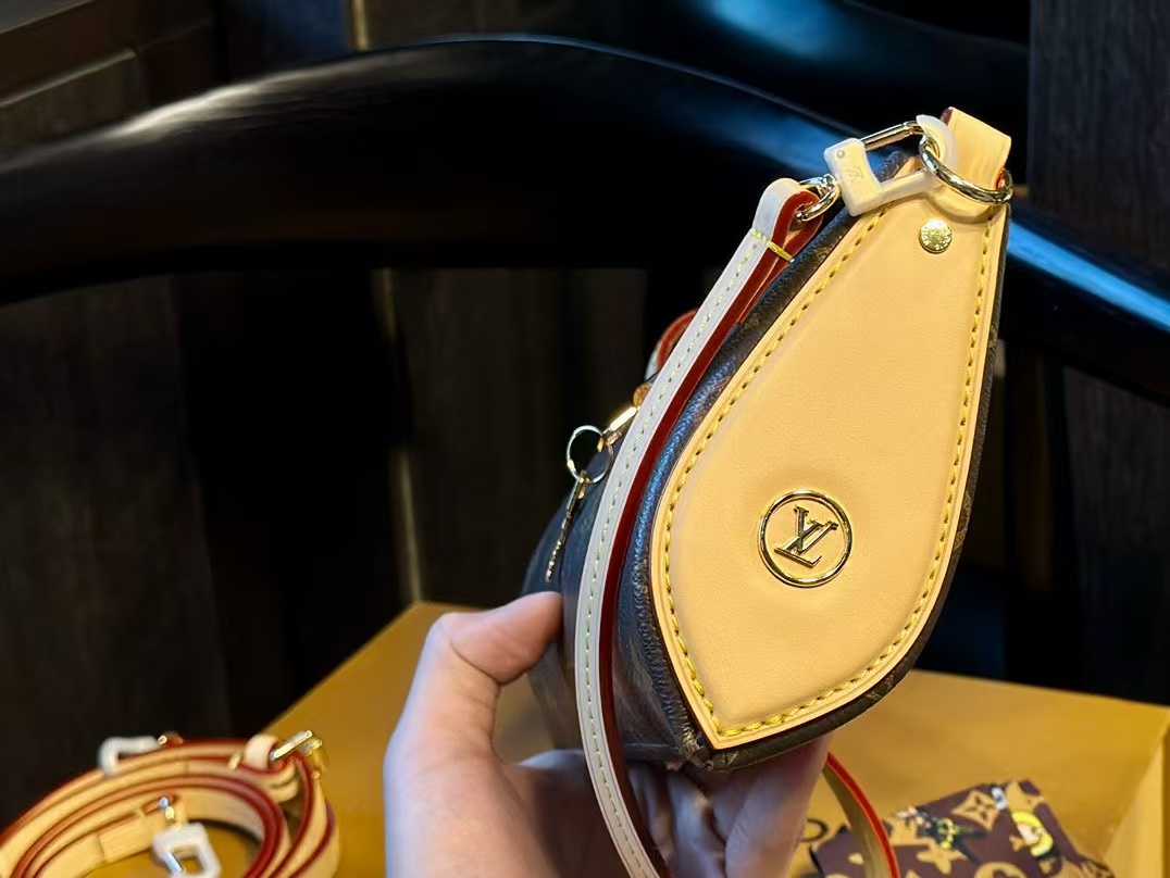 LV老眼キー脇下バッグ【50％割引+送料無料】