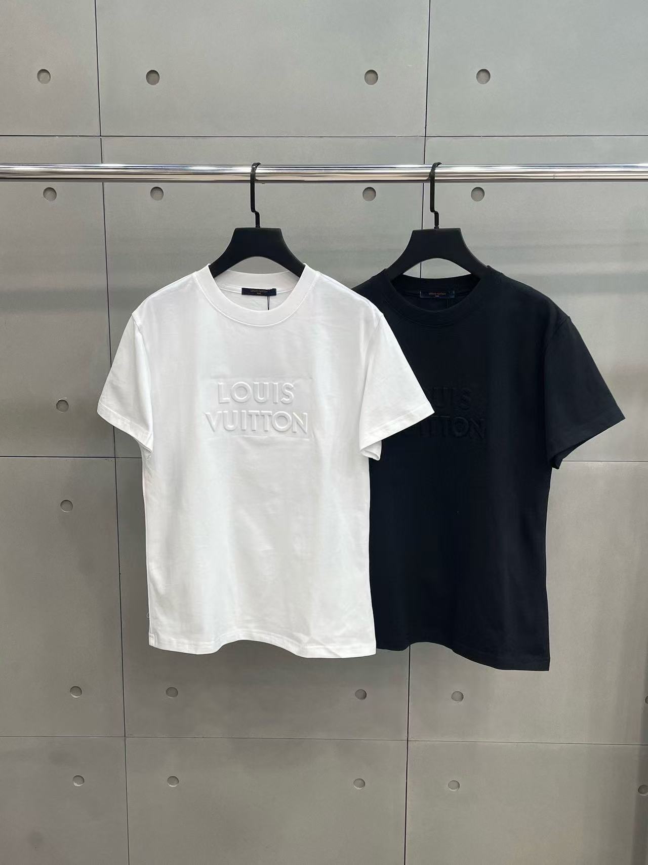 LVエンボス立体レターTシャツ【50％割引+送料無料】