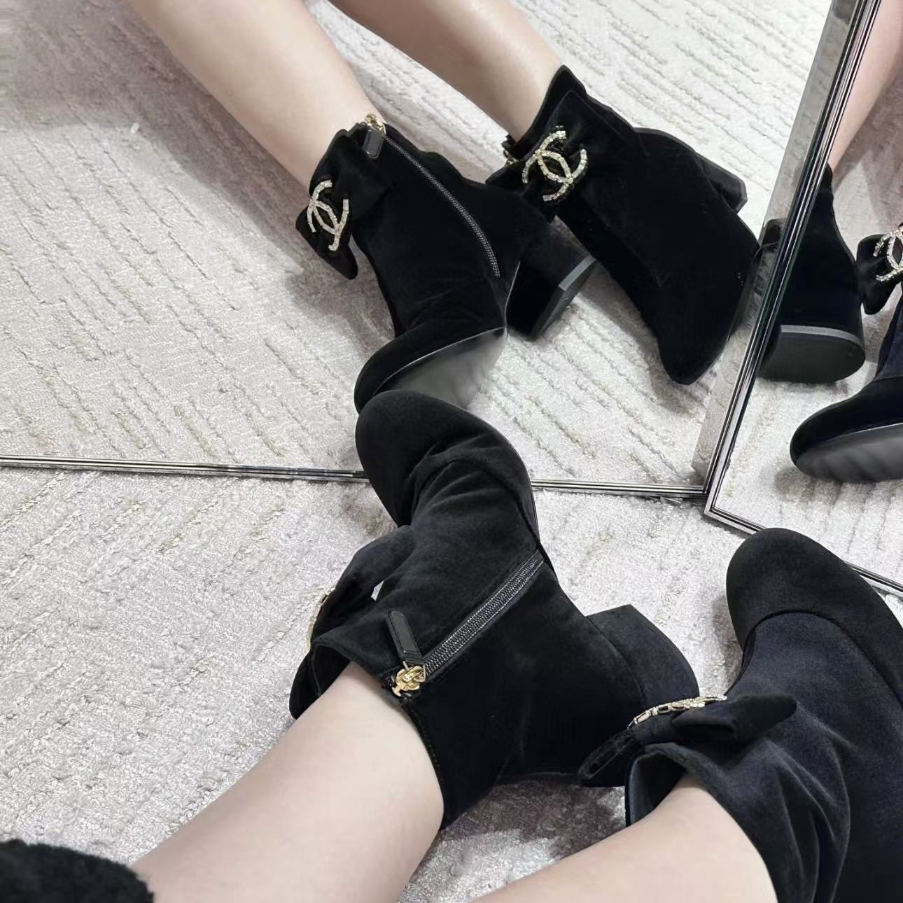 CHANE1 高品質ベルベット ダブルC ショートブーツ【50％割引+送料無料】