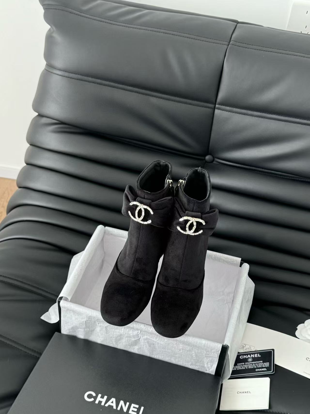 CHANE1 高品質ベルベット ダブルC ショートブーツ【50％割引+送料無料】