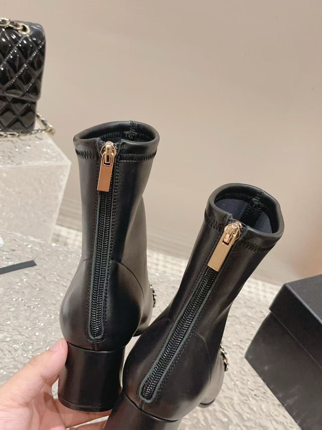 CHANE1 高品質カラーマッチングチェーンハイヒールブーツ【50％割引+送料無料】