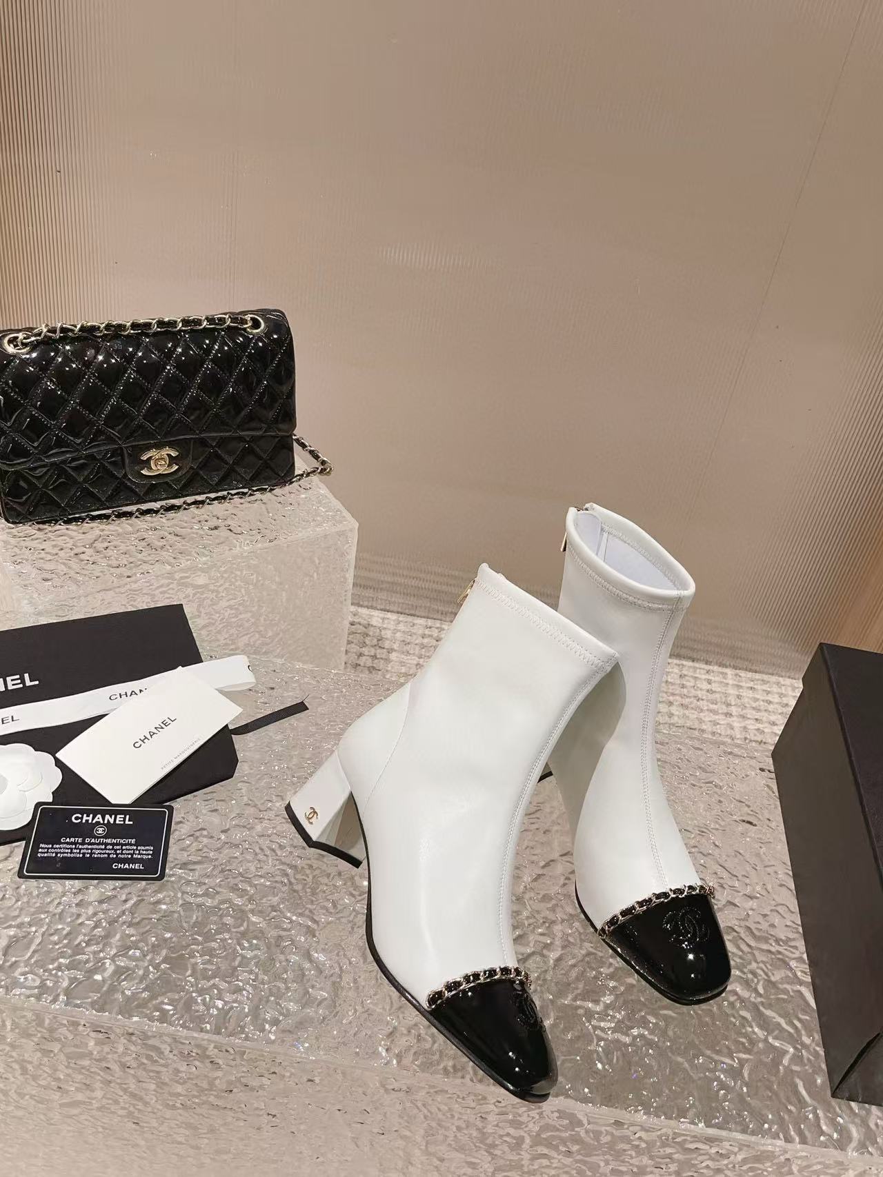 CHANE1 高品質カラーマッチングチェーンハイヒールブーツ【50％割引+送料無料】