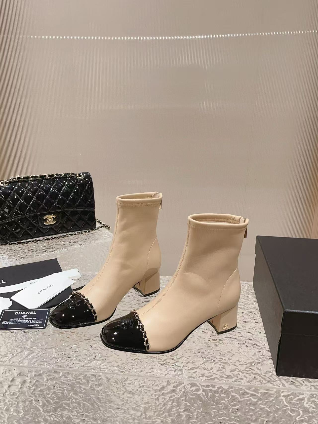 CHANE1 高品質カラーマッチングチェーンハイヒールブーツ【50％割引+送料無料】