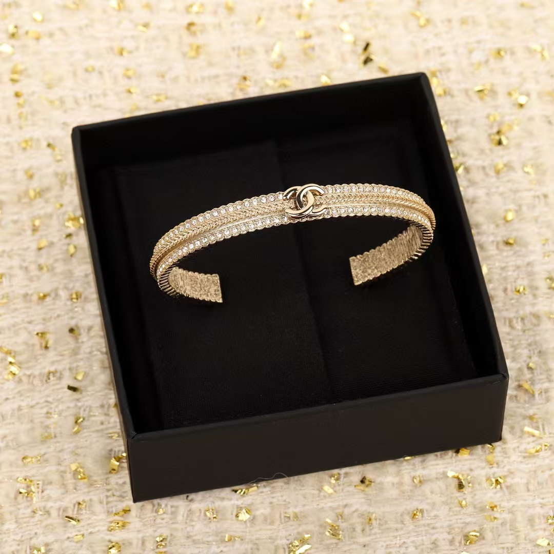 CHANE1 ダイヤモンド ハーフサークル ブレスレット【50％割引+送料無料】