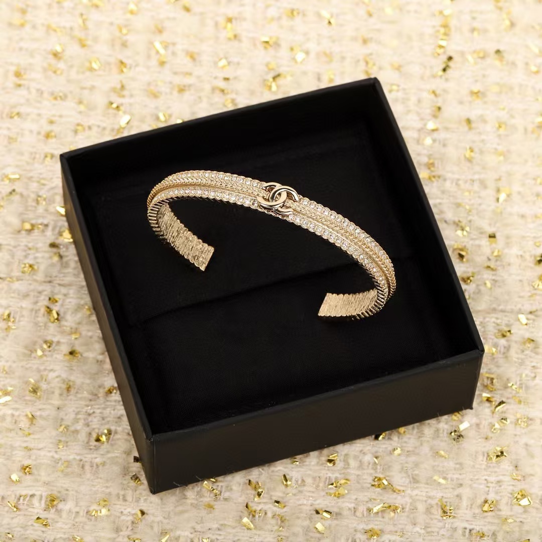 CHANE1 ダイヤモンド ハーフサークル ブレスレット【50％割引+送料無料】