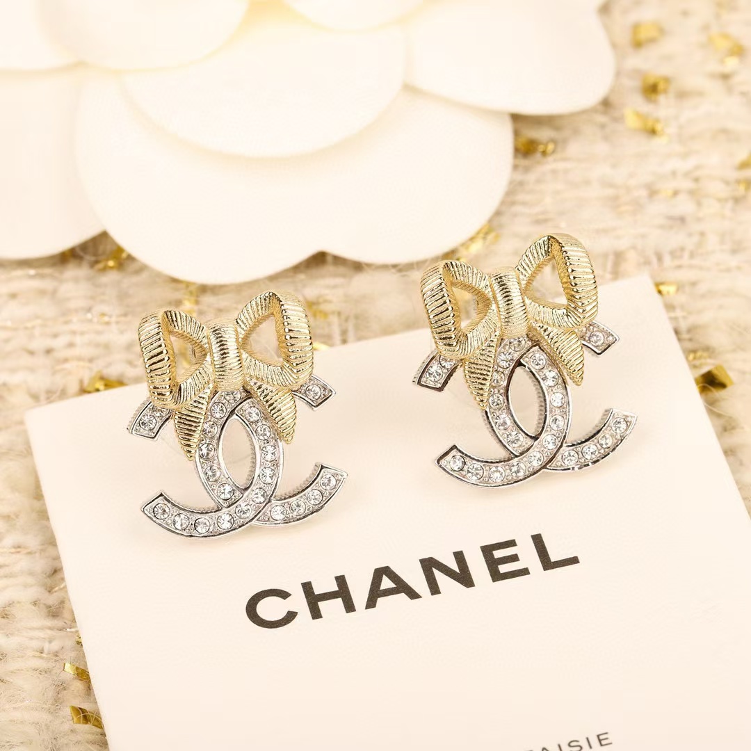 CHANE1 ライトゴールド ボウ ダブル C スタッド イヤリング【50％割引+送料無料】