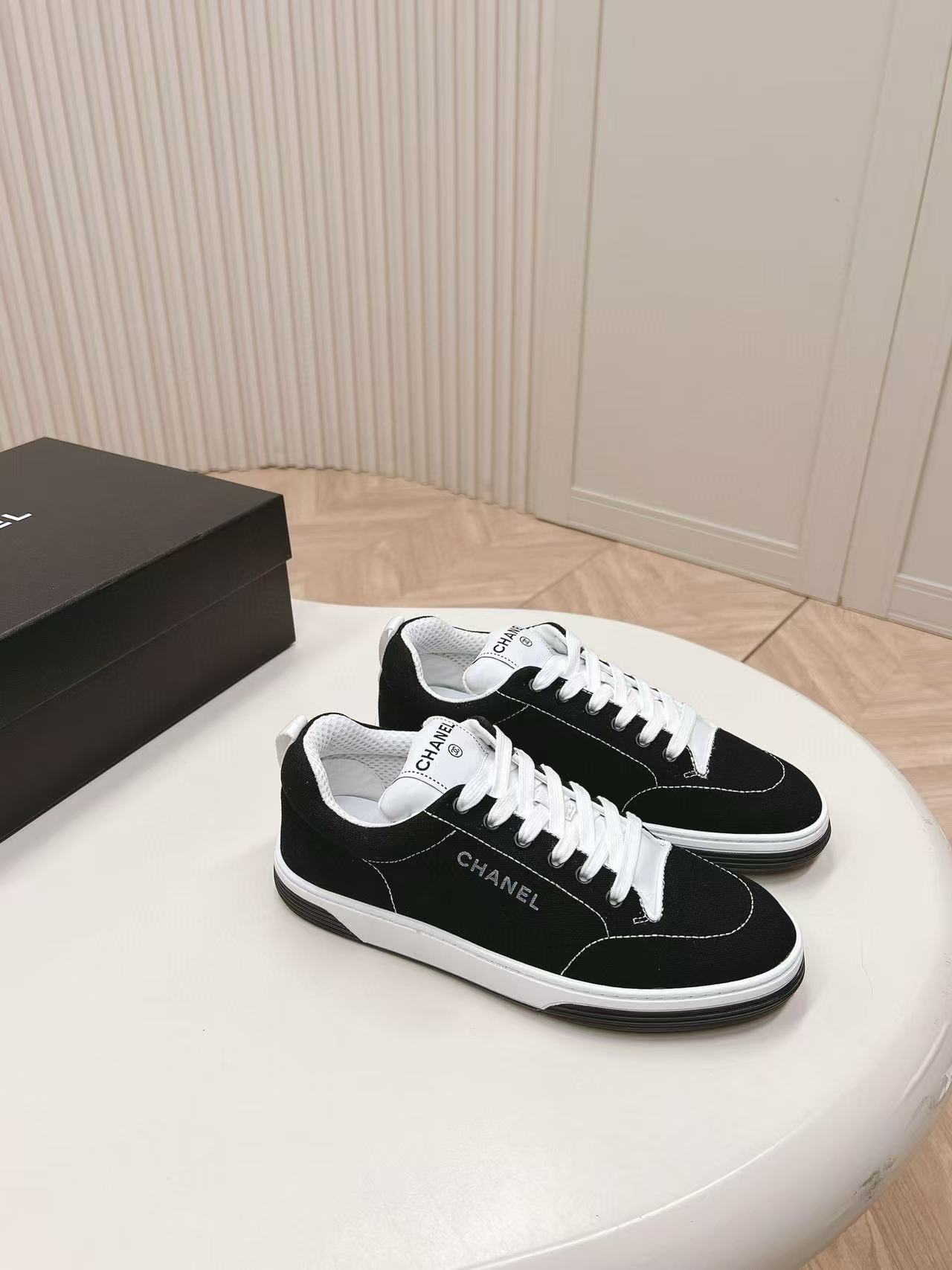 CHANE1 高品質シンプル白黒カジュアルシューズ【50％割引+送料無料】