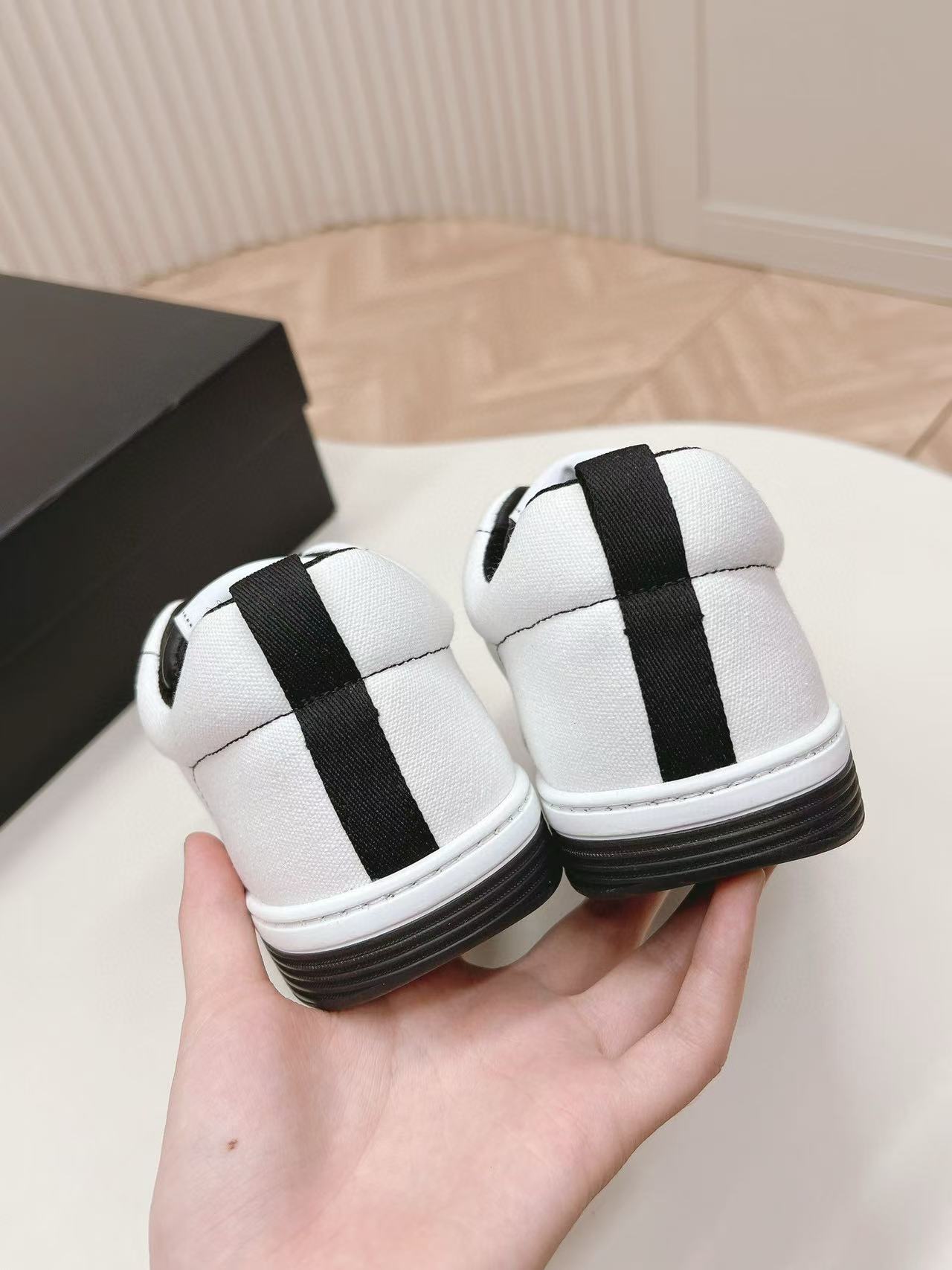 CHANE1 高品質シンプル白黒カジュアルシューズ【50％割引+送料無料】