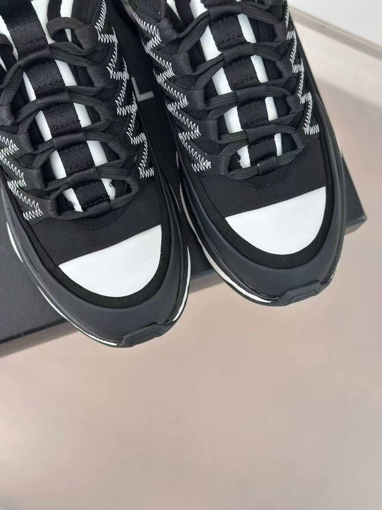 CHANE1 高品質クラシックスニーカー【50％割引+送料無料】