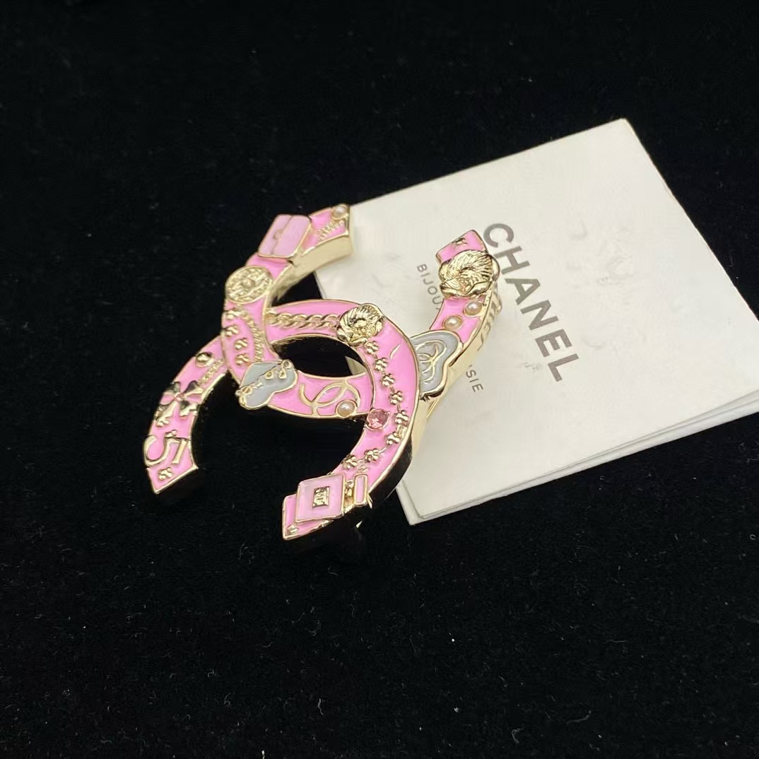 CHANE1 ピンクエナメルブローチ【50％割引+送料無料】