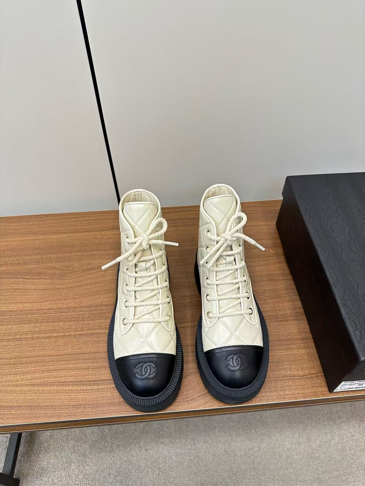 CHANE1高品質レースアッププラットフォームブーツ【50％割引+送料無料】