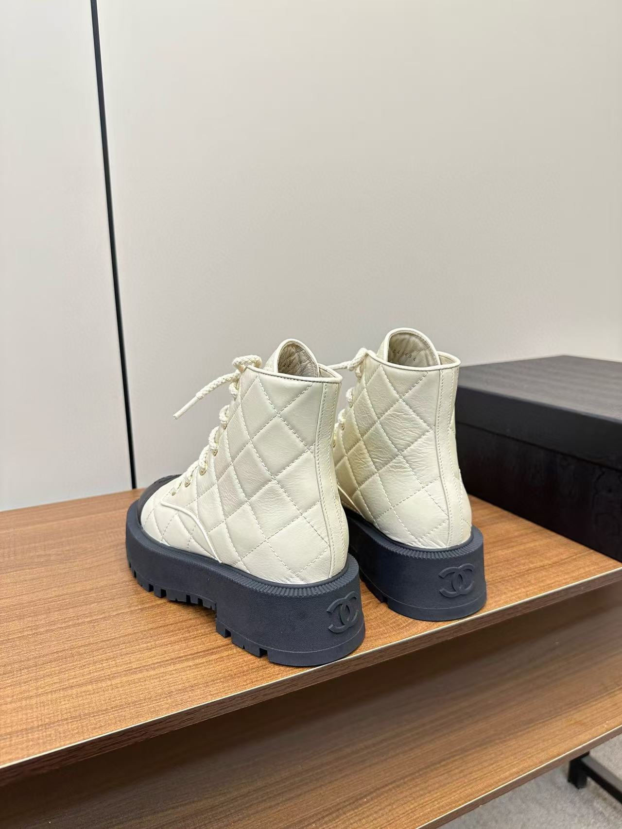 CHANE1高品質レースアッププラットフォームブーツ【50％割引+送料無料】