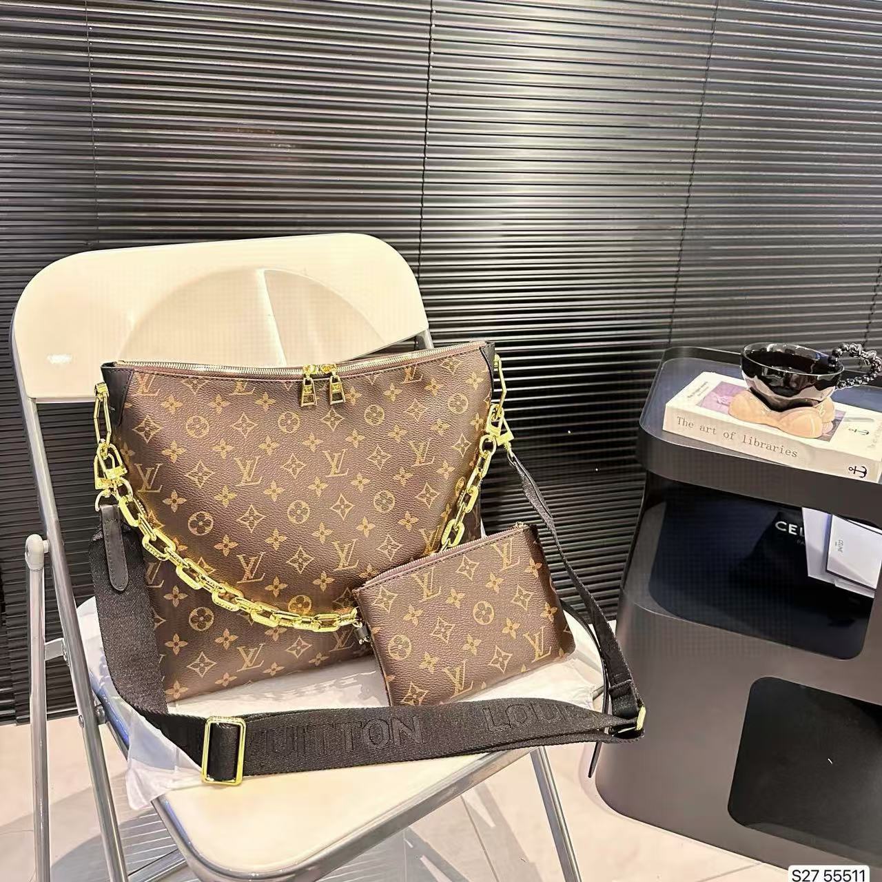 LV チェーン老眼ショルダークロスボディバッグ【50％割引+送料無料】