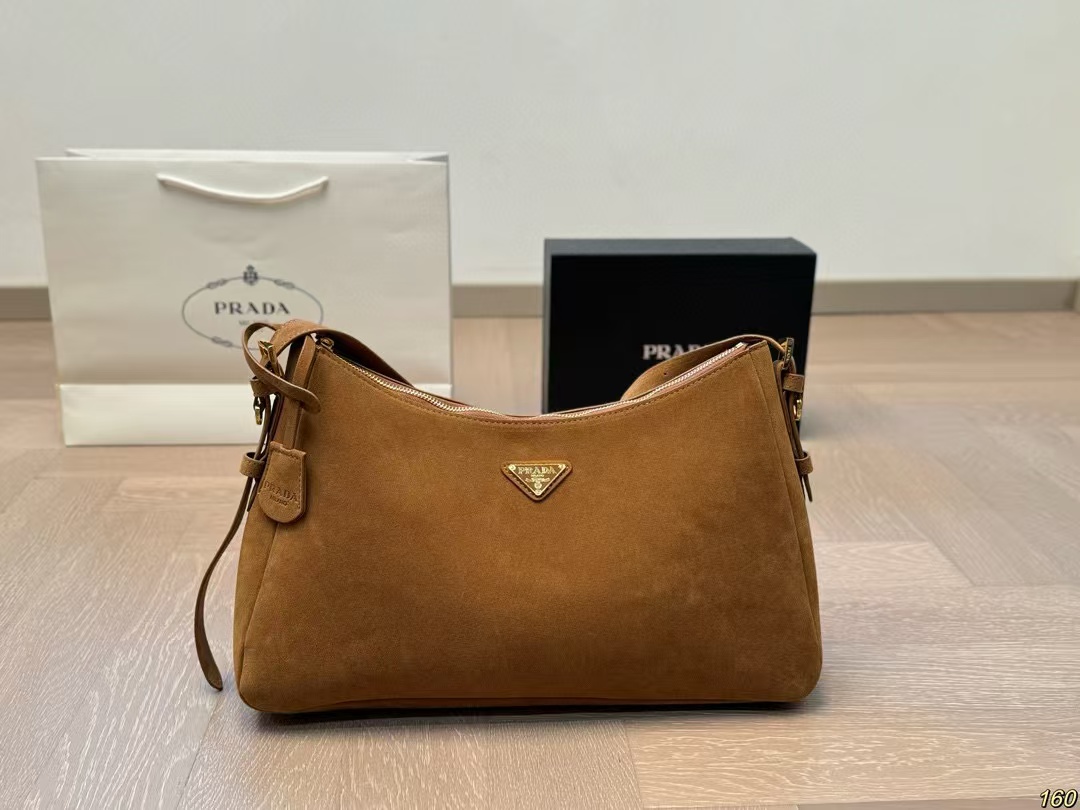 PR4DA 鹿革脇下バッグ【50％割引+送料無料】