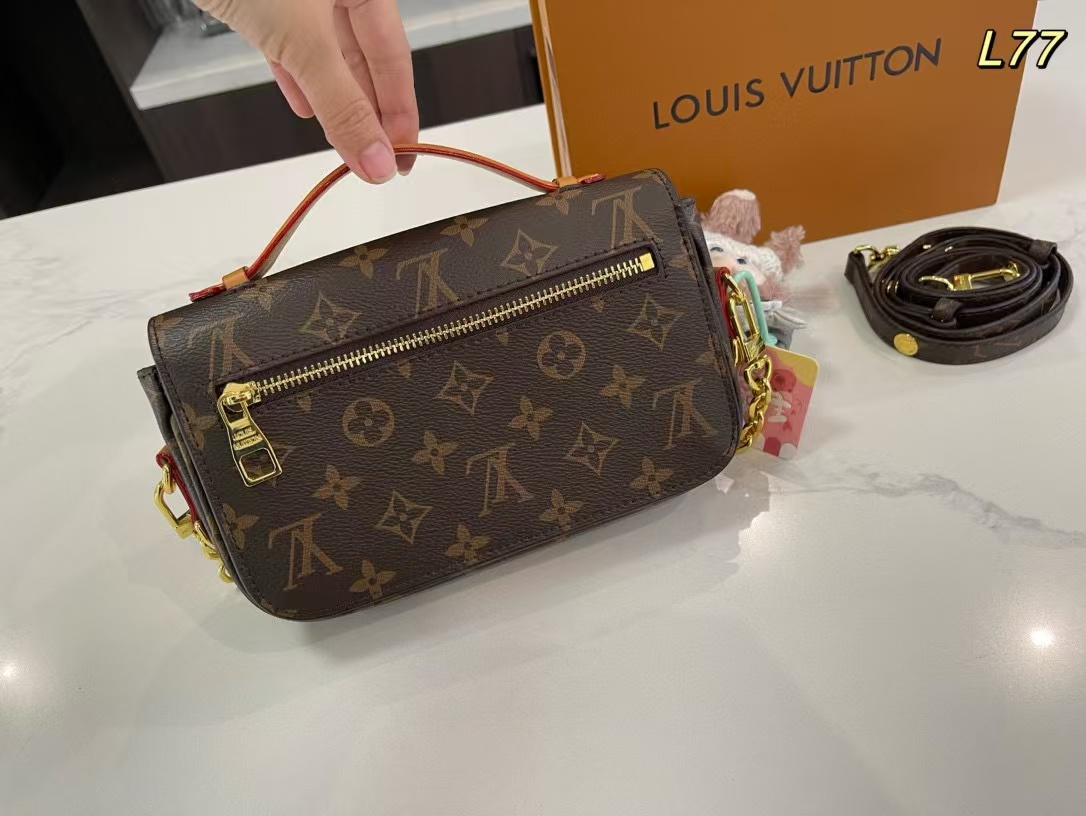 LV老眼チェーンハンドバッグ【50％割引+送料無料】