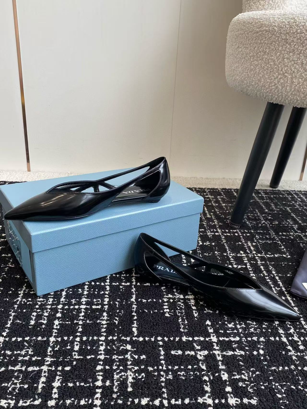 PR4DA 高品質ポインテッドトゥフラット【50％割引+送料無料】