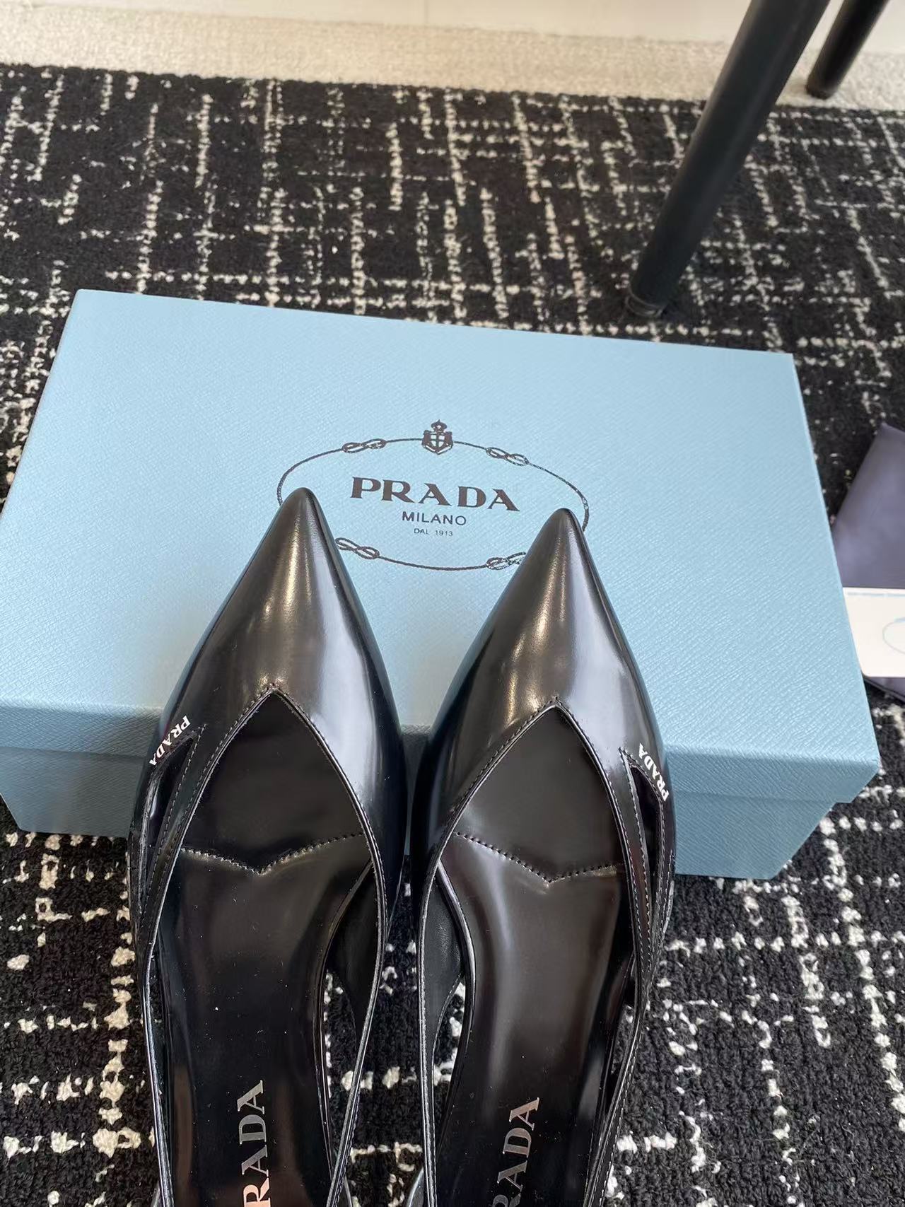 PR4DA 高品質ポインテッドトゥフラット【50％割引+送料無料】