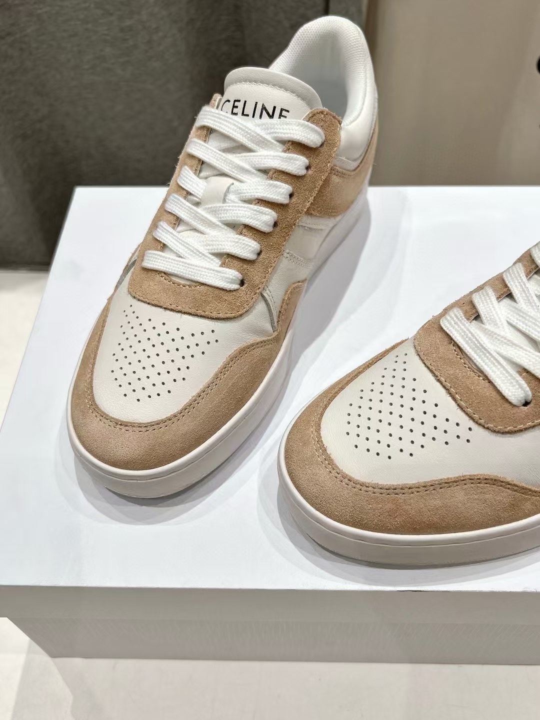 CEL1NE 高品質レースアップカジュアルシューズ【50％割引+送料無料】