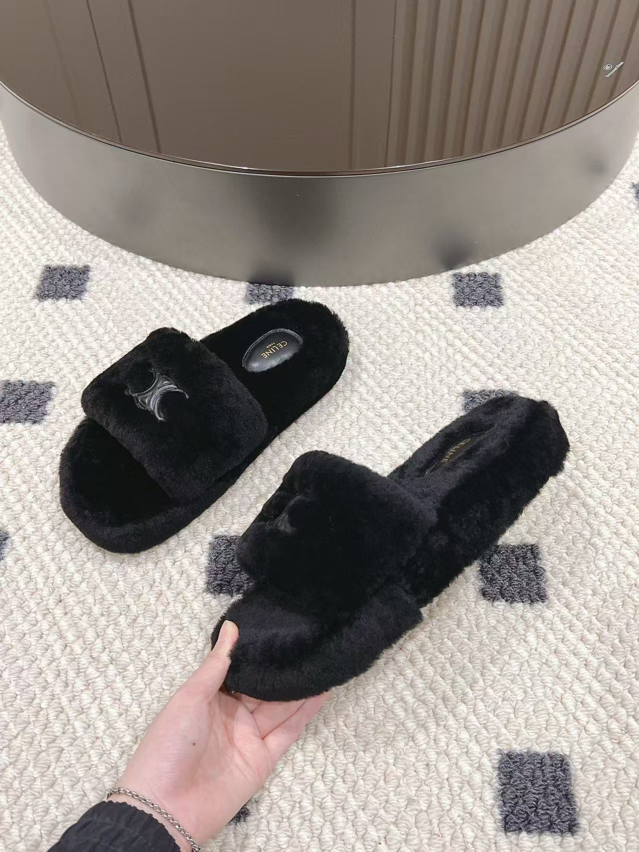 CEL1NE 高品質凱旋門ぬいぐるみスリッパ【50％割引+送料無料】