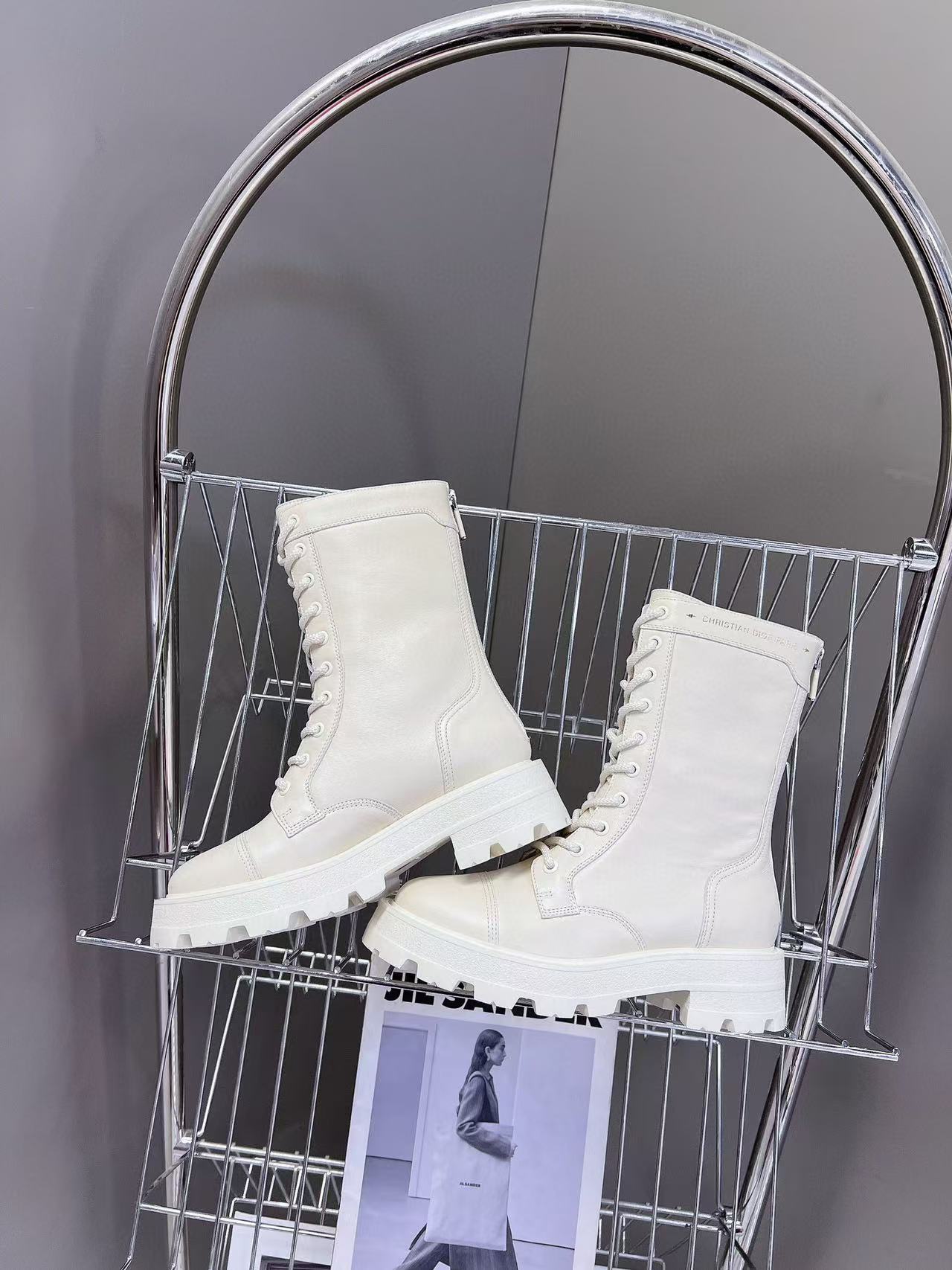 DI0R 高品質レースアップマーティンブーツ【50％割引+送料無料】