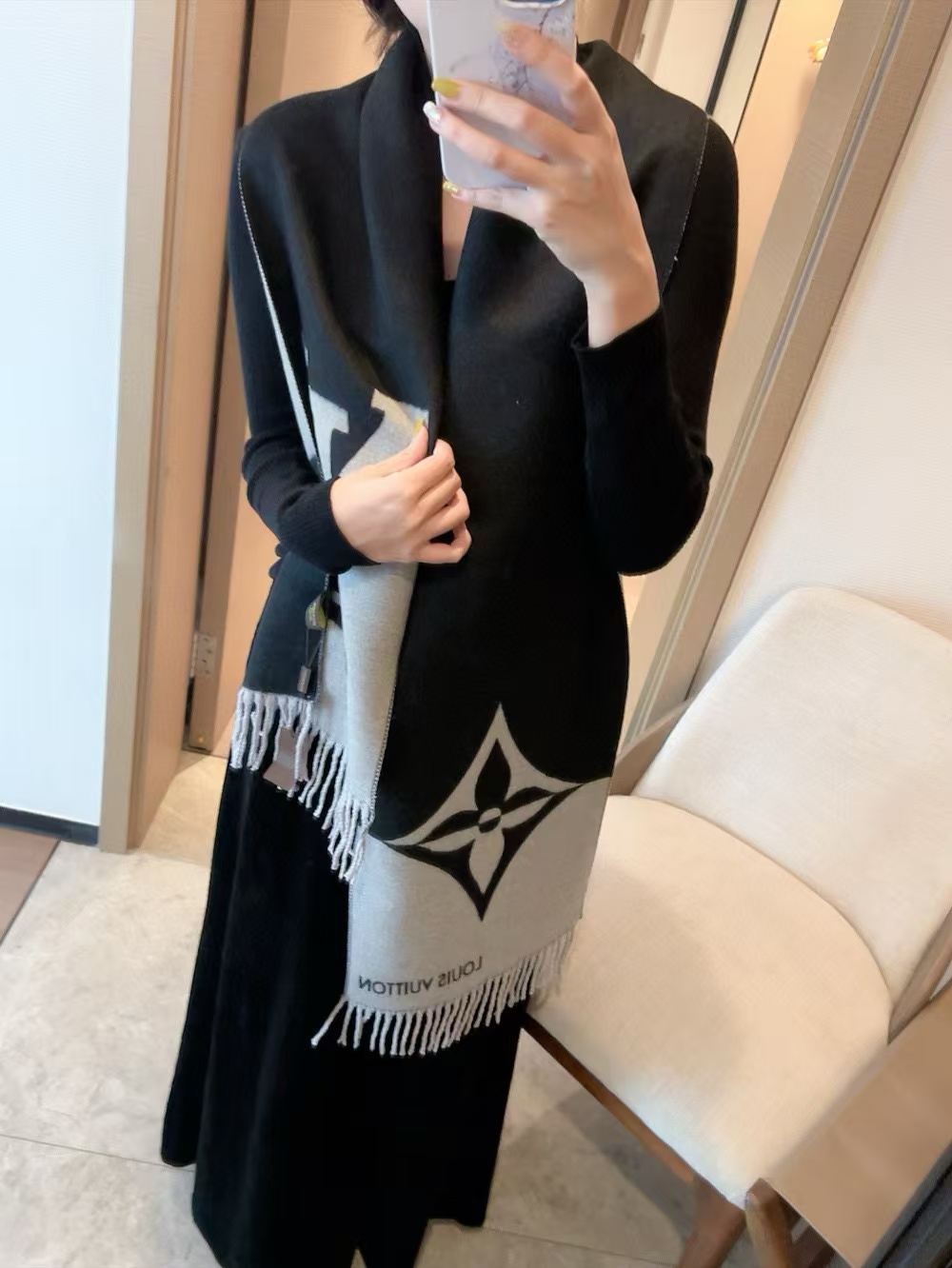 LV 四つ葉のクローバー カシミヤ フリンジスカーフ【50％割引+送料無料】