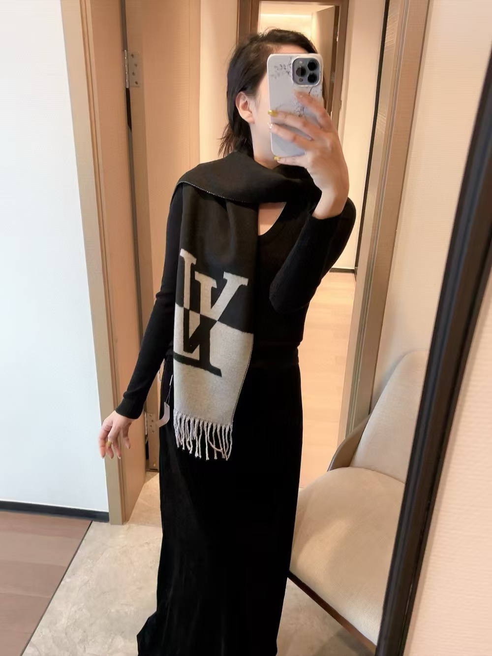 LV 四つ葉のクローバー カシミヤ フリンジスカーフ【50％割引+送料無料】