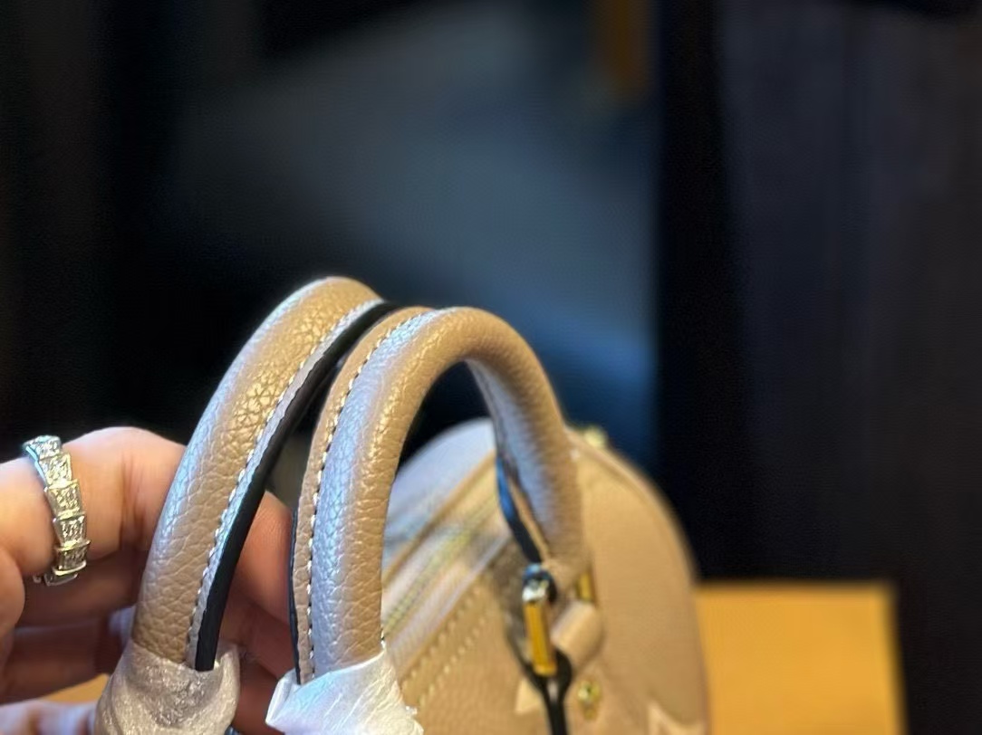 LV Speedハンドバッグ【50％割引+送料無料】