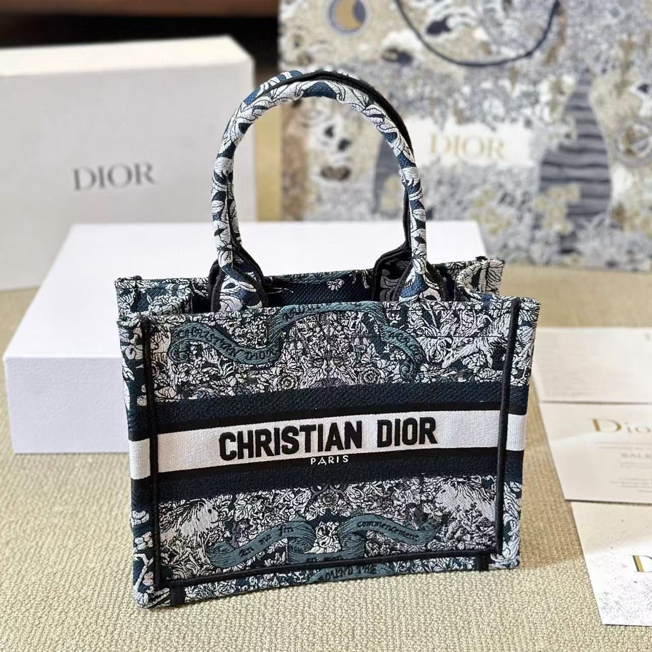 DI0R book toteプリントされたショッピングバッグ 【50％割引+送料無料】