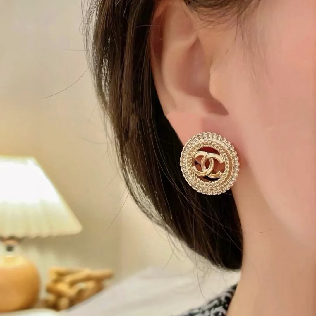 CHANE1 ラウンド ダイヤモンド スタッド ピアス【50％割引+送料無料】