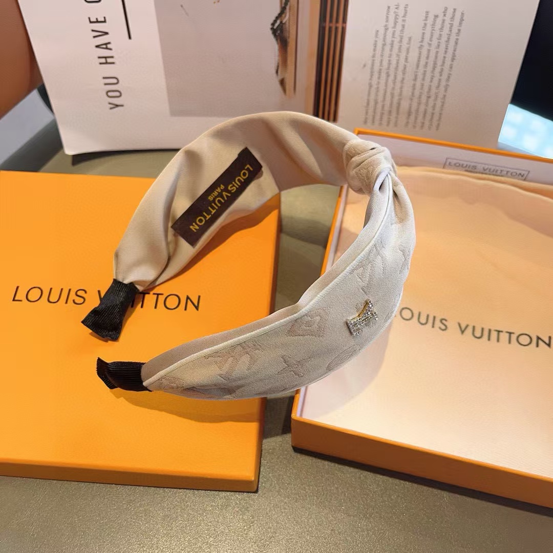 LV 四つ葉のクローバー カチューシャ【50％割引+送料無料】