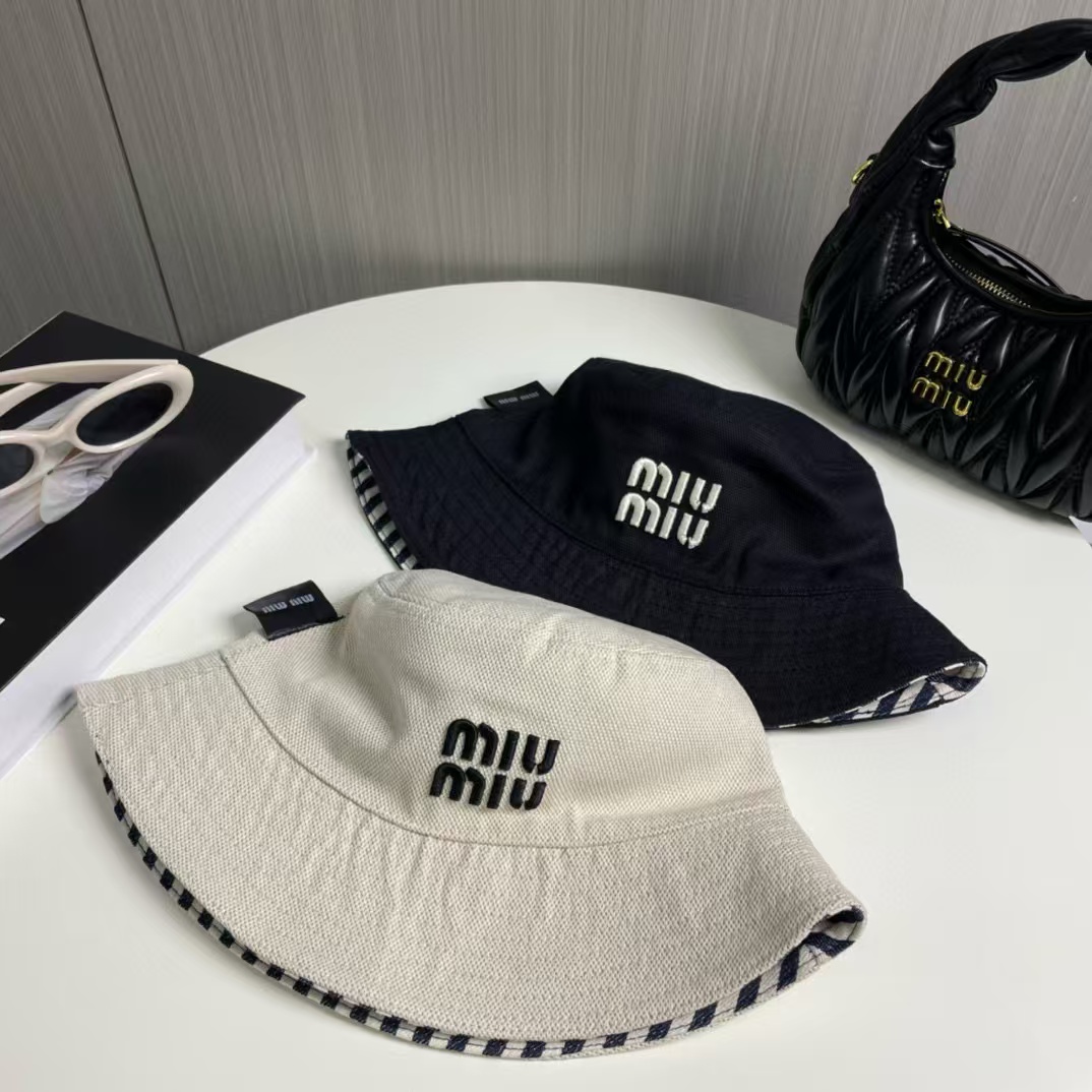 M1UM1Uレターバケットハット【50％割引+送料無料】