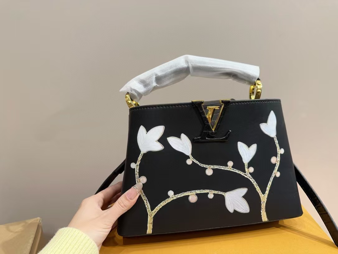 LV Capucines ハンドバッグ【50％割引+送料無料】