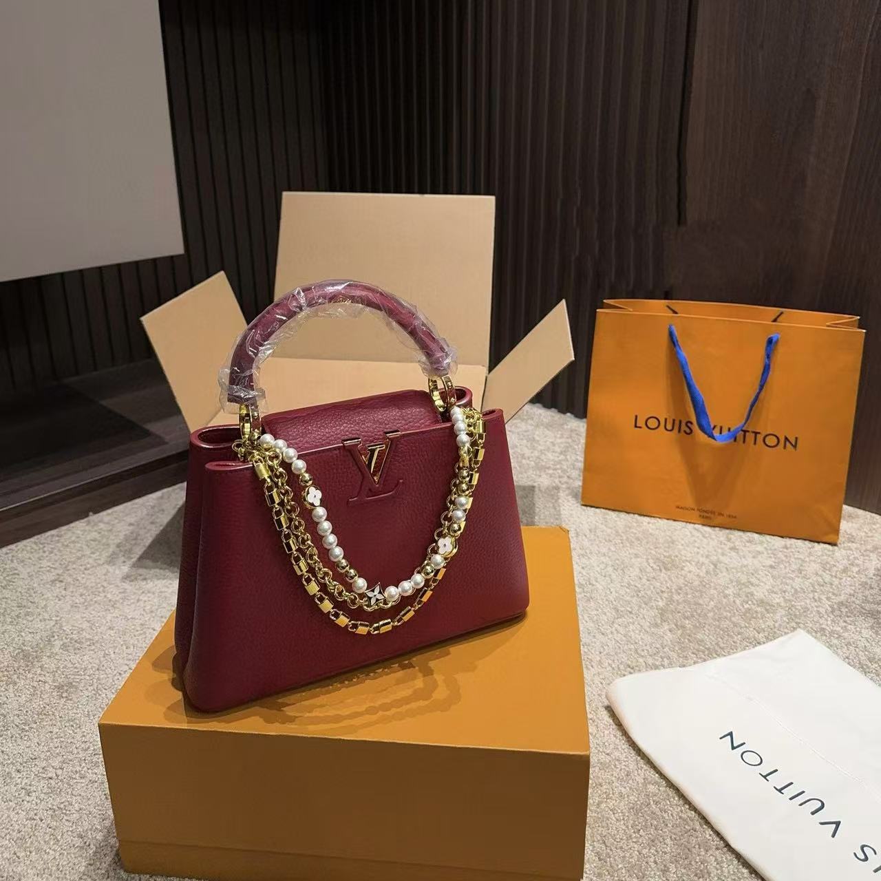 LV パールチェーン ハンドバッグ【50％割引+送料無料】