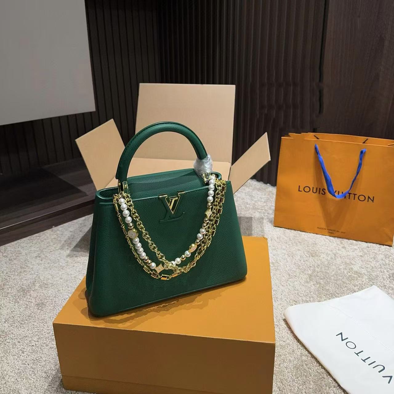 LV パールチェーン ハンドバッグ【50％割引+送料無料】