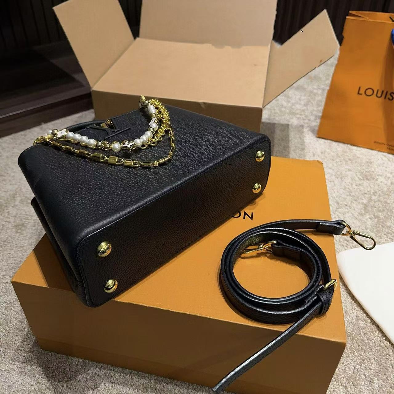 LV パールチェーン ハンドバッグ【50％割引+送料無料】