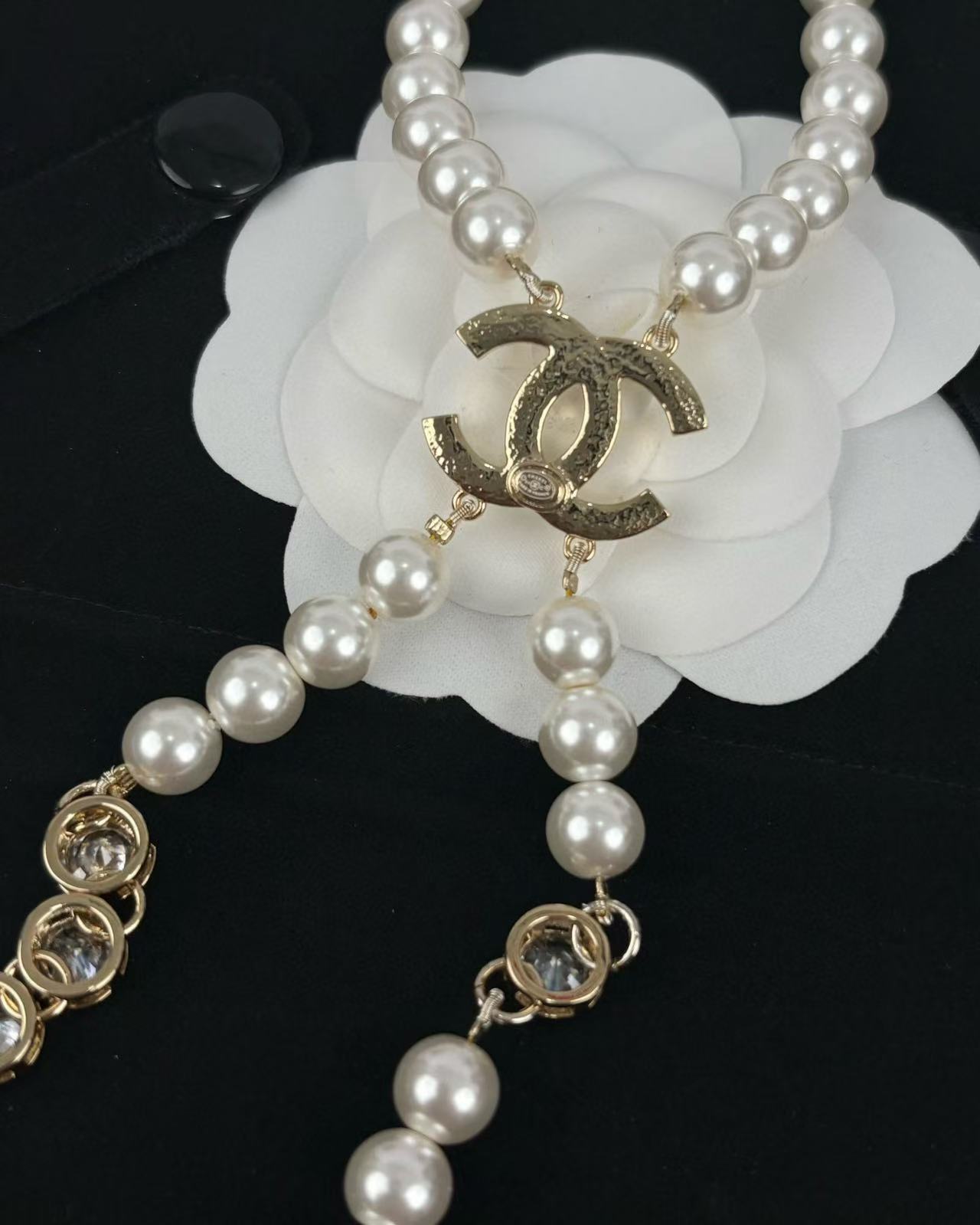 CHANE1 レタースプライスパールタッセルネックレス【50％割引+送料無料】