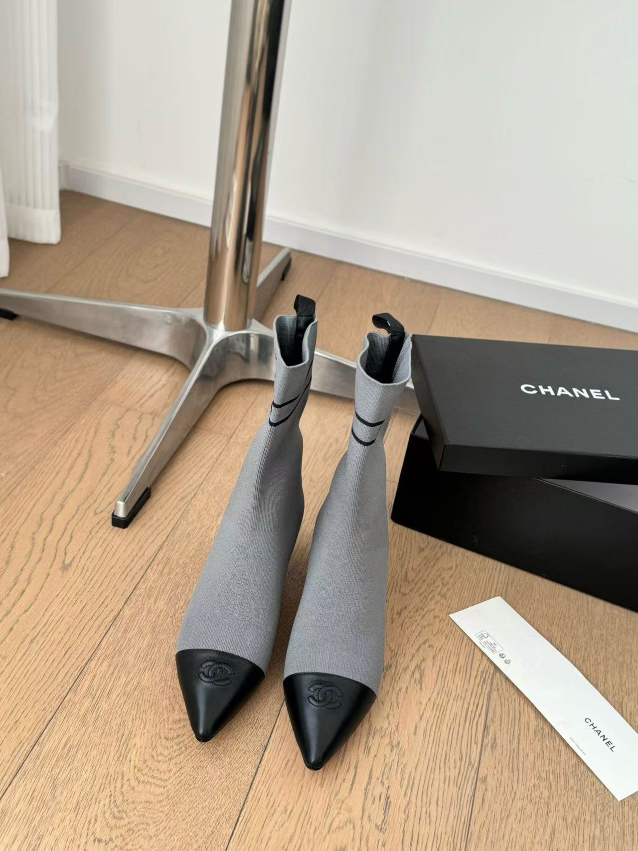 CHANE1 高品質ポインテッドトゥ ソックスブーツ【50％割引+送料無料】