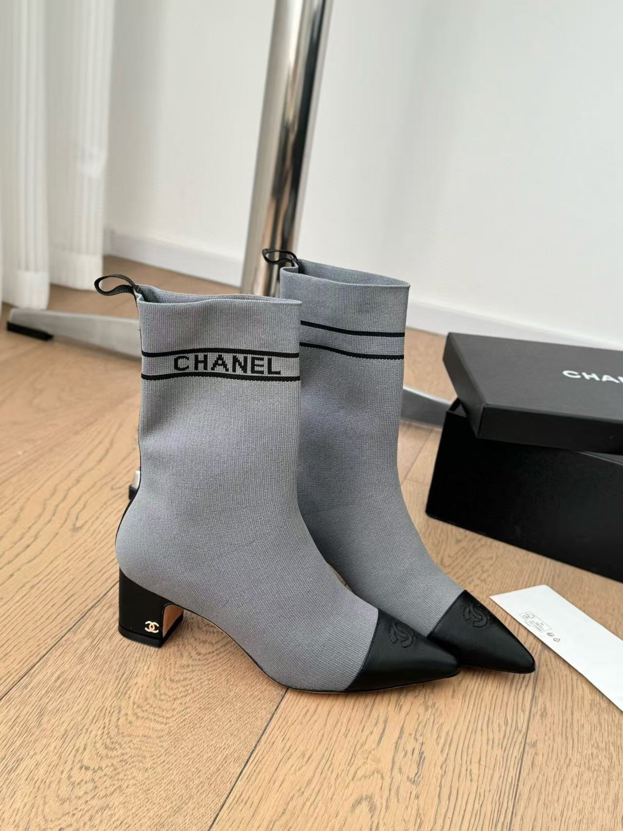 CHANE1 高品質ポインテッドトゥ ソックスブーツ【50％割引+送料無料】